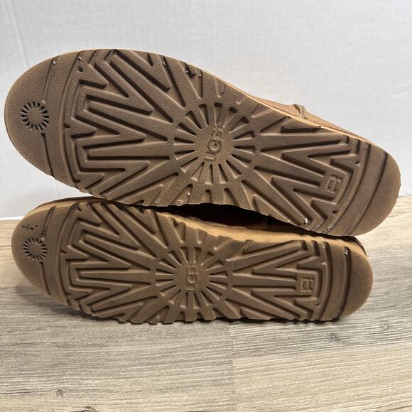 UGG Women's Classic Unlined Boots Mini Metallic Gold Short Leather Size 9 - Picture 10 of 10